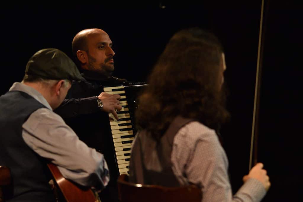 Trio Tatavla 6 Trio Tatavla by @ Simon Blackley