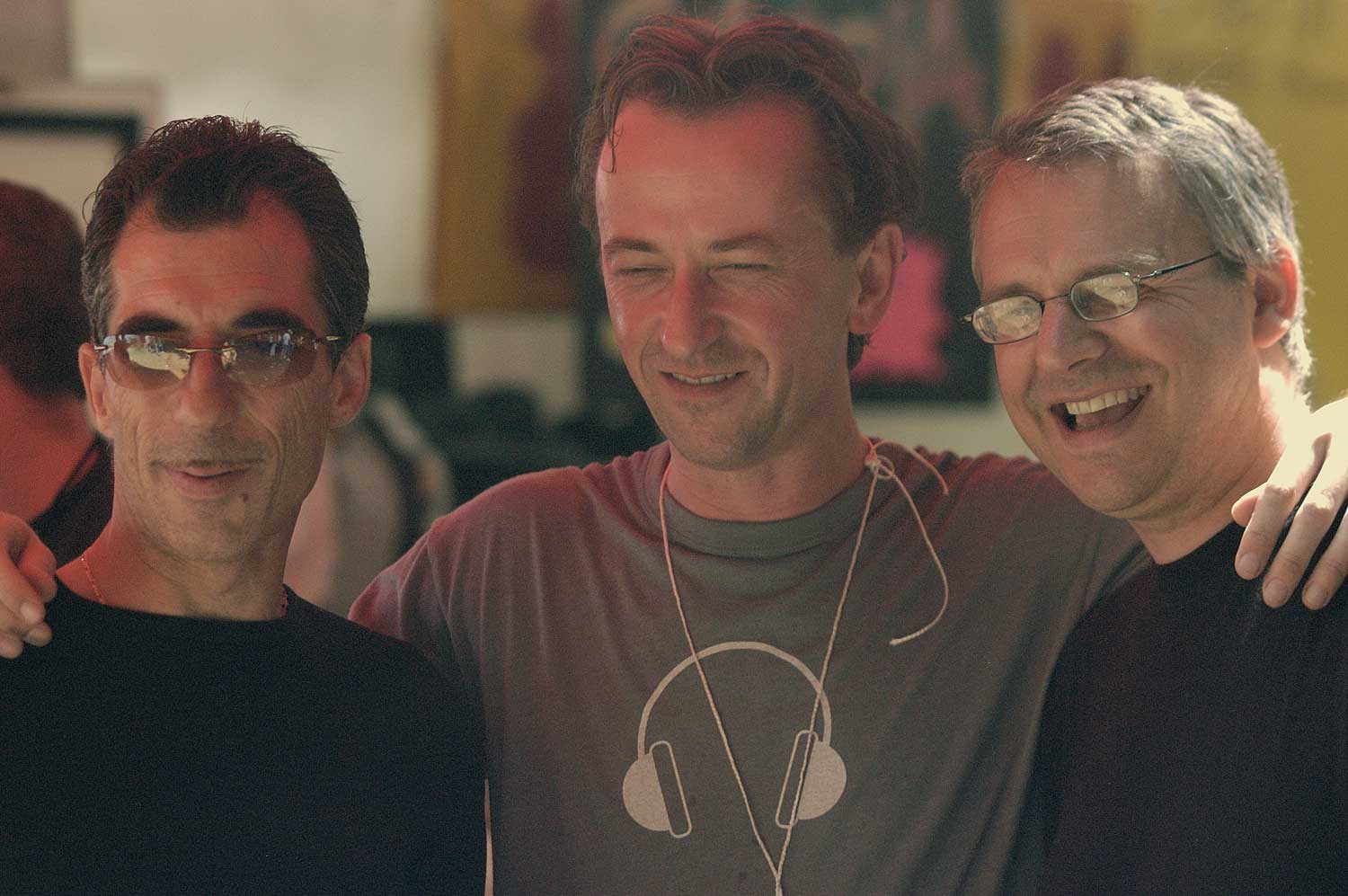 Angelo Debarre, Dave Kelbie, Pete Kubryk-Townsend backstage at the Django Reinhardt festival