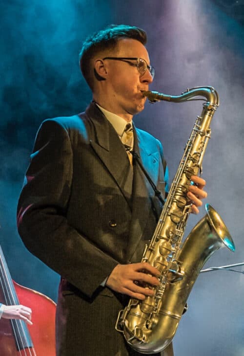 Michael McQuaid Swing stars